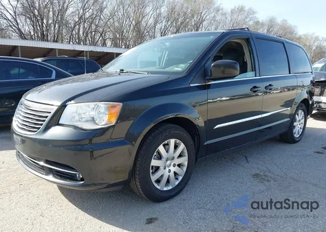 2016 Chrysler Town & Country Touring из США, поврежденный, VIN 2C4RC1BG5GR237792